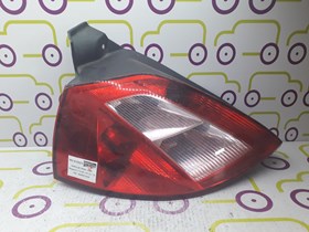 Farolim Traseiro Esquerdo Renault  Megane ll 1.5 101Cv de 2012 - Ref OEM :  8200073236