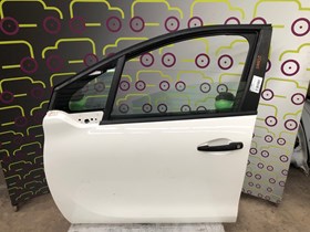 Porta Frente Esquerda PEUGEOT 208 I (CA_, CC_) 1.2 VTI Ref . OEM: 9807820780